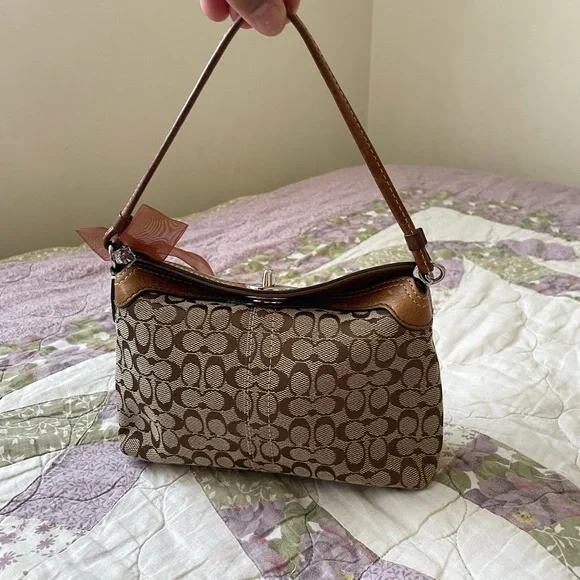 SOLD - Picture 4 of 6